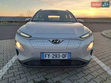 Серый Хендай Kona, объемом двигателя 0 л и пробегом 98 тыс. км за 19373 $, фото 1 на Automoto.ua