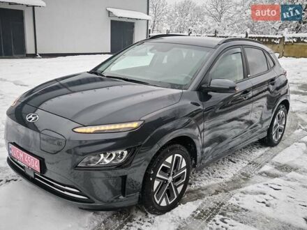 Серый Хендай Kona, объемом двигателя 0 л и пробегом 50 тыс. км за 17650 $, фото 1 на Automoto.ua