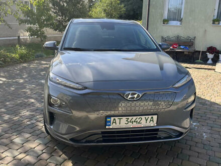 Серый Хендай Kona, объемом двигателя 0 л и пробегом 69 тыс. км за 17500 $, фото 1 на Automoto.ua