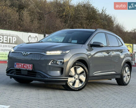 Хендай Kona 2021 у Тернополі на Automoto.ua Сірий Хендай Kona, об'ємом двигуна 0 л та пробігом 63 тис. км за 18900 $, фото 1 на Automoto.ua