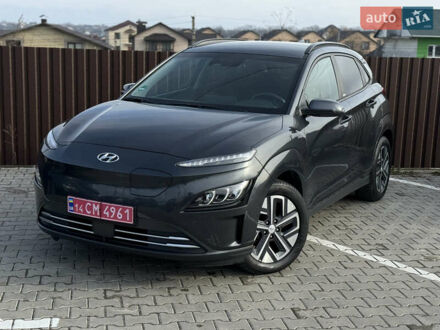 Сірий Хендай Kona, об'ємом двигуна 0 л та пробігом 41 тис. км за 18000 $, фото 1 на Automoto.ua