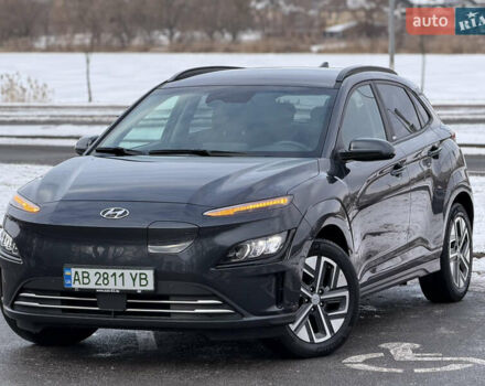 Серый Хендай Kona, объемом двигателя 0 л и пробегом 56 тыс. км за 17900 $, фото 1 на Automoto.ua