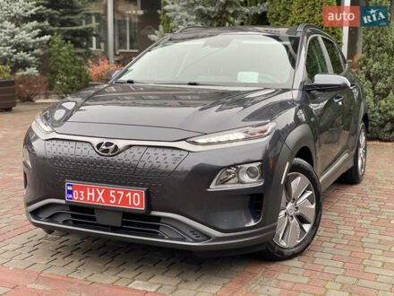 Серый Хендай Kona, объемом двигателя 0 л и пробегом 78 тыс. км за 17999 $, фото 1 на Automoto.ua
