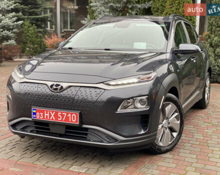 Серый Хендай Kona, объемом двигателя 0 л и пробегом 78 тыс. км за 17999 $, фото 1 на Automoto.ua