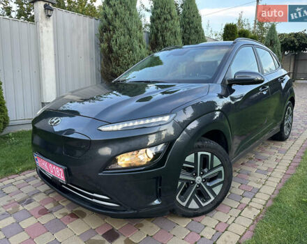 Сірий Хендай Kona, об'ємом двигуна 0 л та пробігом 65 тис. км за 16000 $, фото 1 на Automoto.ua