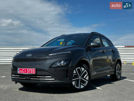 Серый Хендай Kona, объемом двигателя 0 л и пробегом 38 тыс. км за 18000 $, фото 1 на Automoto.ua