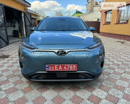 Синий Хендай Kona, объемом двигателя 0 л и пробегом 48 тыс. км за 17900 $, фото 2 на Automoto.ua