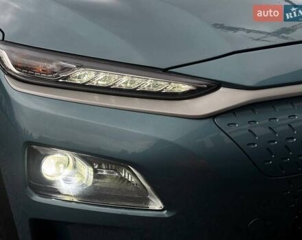 Синий Хендай Kona, объемом двигателя 0 л и пробегом 117 тыс. км за 17490 $, фото 25 на Automoto.ua