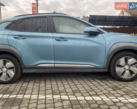 Синий Хендай Kona, объемом двигателя 0 л и пробегом 214 тыс. км за 15990 $, фото 6 на Automoto.ua