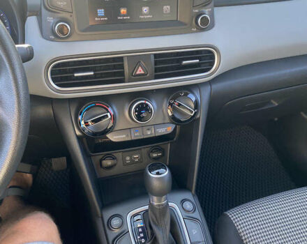 Синій Хендай Kona, об'ємом двигуна 2 л та пробігом 48 тис. км за 14800 $, фото 10 на Automoto.ua