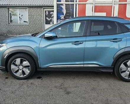 Синий Хендай Kona, объемом двигателя 0 л и пробегом 111 тыс. км за 17200 $, фото 1 на Automoto.ua