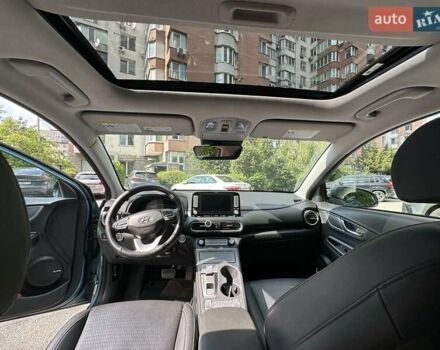 Синій Хендай Kona, об'ємом двигуна 0 л та пробігом 63 тис. км за 17800 $, фото 7 на Automoto.ua