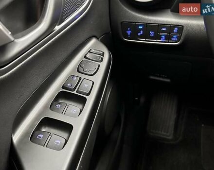 Синий Хендай Kona, объемом двигателя 0 л и пробегом 98 тыс. км за 18219 $, фото 18 на Automoto.ua