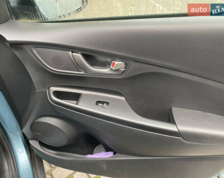 Синий Хендай Kona, объемом двигателя 0 л и пробегом 214 тыс. км за 15990 $, фото 14 на Automoto.ua