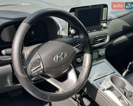 Синій Хендай Kona, об'ємом двигуна 0 л та пробігом 63 тис. км за 17800 $, фото 8 на Automoto.ua