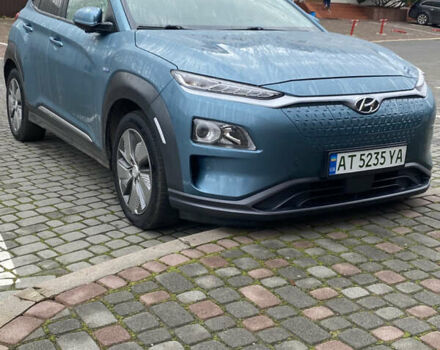 Синий Хендай Kona, объемом двигателя 0 л и пробегом 214 тыс. км за 15990 $, фото 1 на Automoto.ua