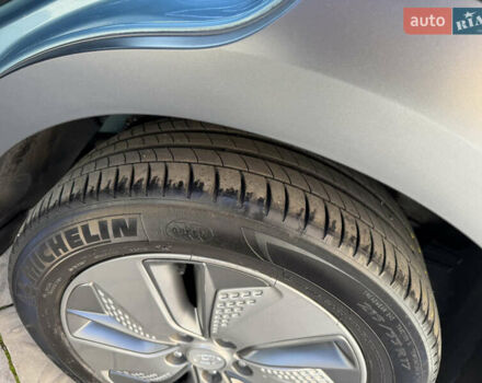 Синий Хендай Kona, объемом двигателя 0 л и пробегом 89 тыс. км за 16999 $, фото 32 на Automoto.ua