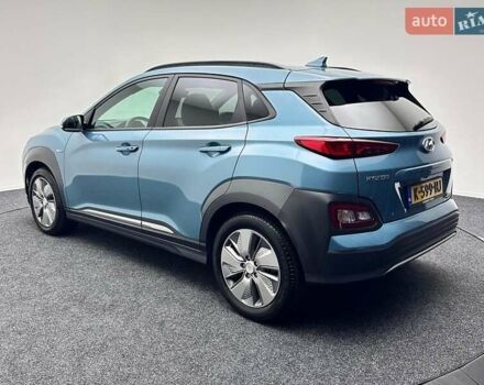 Синий Хендай Kona, объемом двигателя 0 л и пробегом 98 тыс. км за 18219 $, фото 3 на Automoto.ua