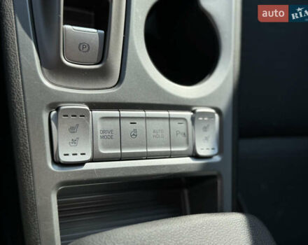 Синий Хендай Kona, объемом двигателя 0 л и пробегом 89 тыс. км за 16999 $, фото 51 на Automoto.ua