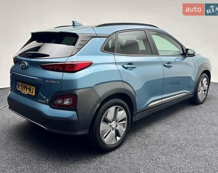 Синий Хендай Kona, объемом двигателя 0 л и пробегом 98 тыс. км за 18219 $, фото 2 на Automoto.ua