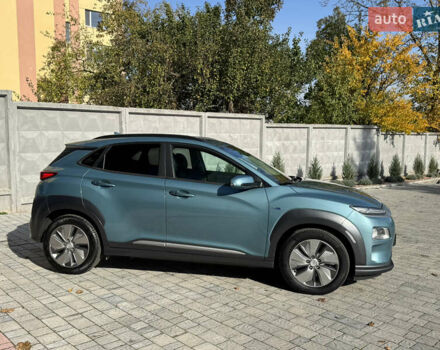 Синий Хендай Kona, объемом двигателя 0 л и пробегом 89 тыс. км за 16999 $, фото 4 на Automoto.ua