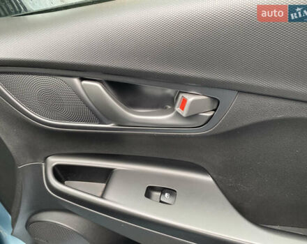 Синий Хендай Kona, объемом двигателя 0 л и пробегом 214 тыс. км за 15990 $, фото 15 на Automoto.ua