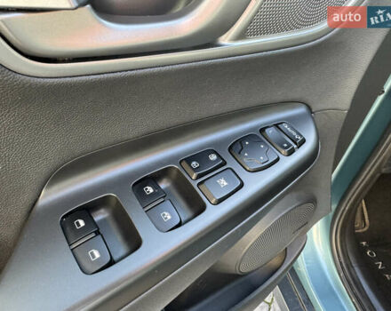 Синий Хендай Kona, объемом двигателя 0 л и пробегом 89 тыс. км за 16999 $, фото 12 на Automoto.ua