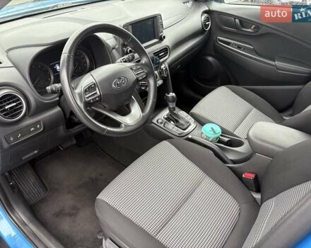Синий Хендай Kona, объемом двигателя 2 л и пробегом 67 тыс. км за 14400 $, фото 13 на Automoto.ua