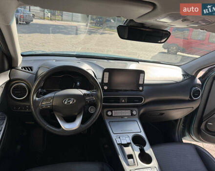 Синий Хендай Kona, объемом двигателя 0 л и пробегом 89 тыс. км за 16999 $, фото 35 на Automoto.ua