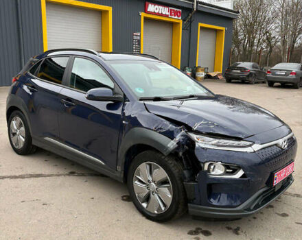 Синий Хендай Kona, объемом двигателя 0 л и пробегом 123 тыс. км за 15599 $, фото 3 на Automoto.ua