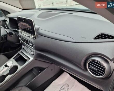 Синій Хендай Kona, об'ємом двигуна 0 л та пробігом 76 тис. км за 15900 $, фото 43 на Automoto.ua