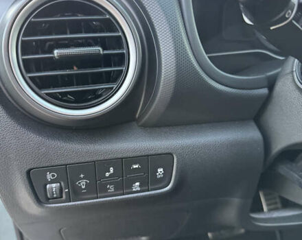 Синій Хендай Kona, об'ємом двигуна 0 л та пробігом 147 тис. км за 17900 $, фото 13 на Automoto.ua
