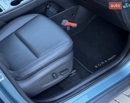Синий Хендай Kona, объемом двигателя 0 л и пробегом 85 тыс. км за 17900 $, фото 66 на Automoto.ua