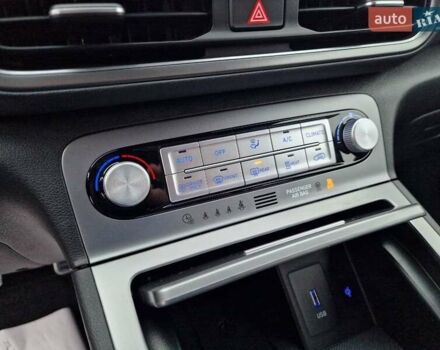 Синий Хендай Kona, объемом двигателя 0 л и пробегом 24 тыс. км за 17800 $, фото 35 на Automoto.ua