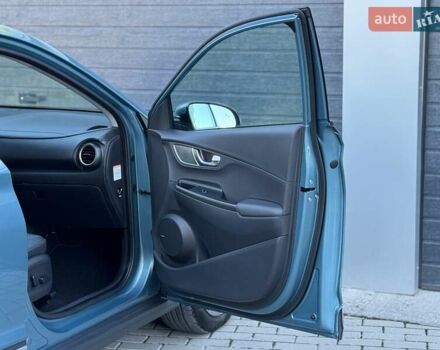 Синий Хендай Kona, объемом двигателя 0 л и пробегом 85 тыс. км за 17900 $, фото 64 на Automoto.ua