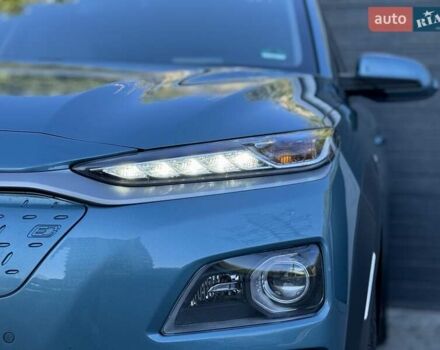Синий Хендай Kona, объемом двигателя 0 л и пробегом 85 тыс. км за 17900 $, фото 26 на Automoto.ua