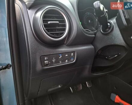 Синий Хендай Kona, объемом двигателя 0 л и пробегом 105 тыс. км за 18600 $, фото 21 на Automoto.ua