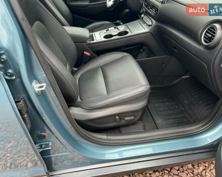 Синій Хендай Kona, об'ємом двигуна 0 л та пробігом 60 тис. км за 19500 $, фото 17 на Automoto.ua