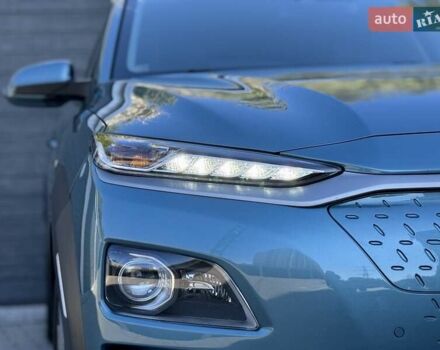 Синий Хендай Kona, объемом двигателя 0 л и пробегом 85 тыс. км за 17900 $, фото 25 на Automoto.ua