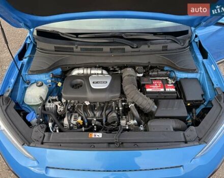 Синий Хендай Kona, объемом двигателя 1.6 л и пробегом 53 тыс. км за 15500 $, фото 24 на Automoto.ua