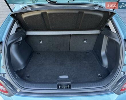 Синий Хендай Kona, объемом двигателя 0 л и пробегом 85 тыс. км за 17900 $, фото 74 на Automoto.ua
