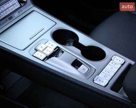 Синий Хендай Kona, объемом двигателя 0 л и пробегом 51 тыс. км за 19300 $, фото 28 на Automoto.ua