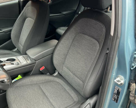 Синий Хендай Kona, объемом двигателя 0 л и пробегом 70 тыс. км за 14800 $, фото 10 на Automoto.ua