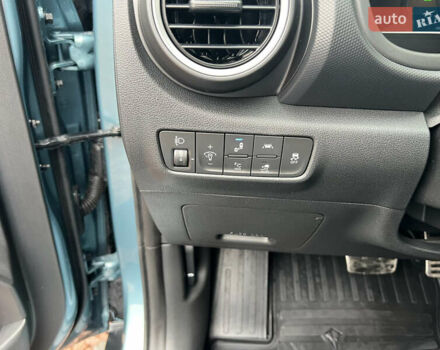 Синій Хендай Kona, об'ємом двигуна 0 л та пробігом 60 тис. км за 19500 $, фото 14 на Automoto.ua