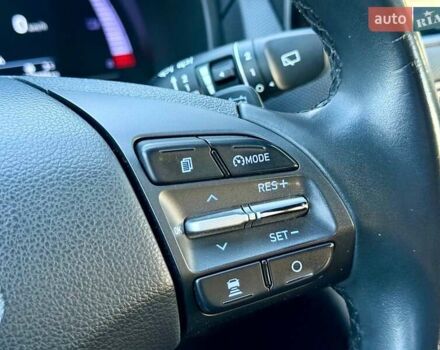 Синий Хендай Kona, объемом двигателя 0 л и пробегом 105 тыс. км за 17200 $, фото 30 на Automoto.ua