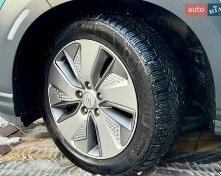 Синий Хендай Kona, объемом двигателя 0 л и пробегом 105 тыс. км за 17200 $, фото 6 на Automoto.ua