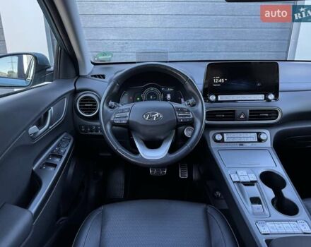Синий Хендай Kona, объемом двигателя 0 л и пробегом 85 тыс. км за 17900 $, фото 52 на Automoto.ua