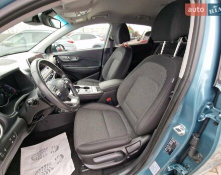 Синій Хендай Kona, об'ємом двигуна 0 л та пробігом 76 тис. км за 15900 $, фото 25 на Automoto.ua