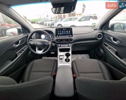 Синий Хендай Kona, объемом двигателя 0 л и пробегом 24 тыс. км за 17800 $, фото 50 на Automoto.ua