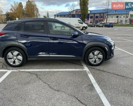 Синий Хендай Kona, объемом двигателя 0 л и пробегом 114 тыс. км за 17950 $, фото 5 на Automoto.ua